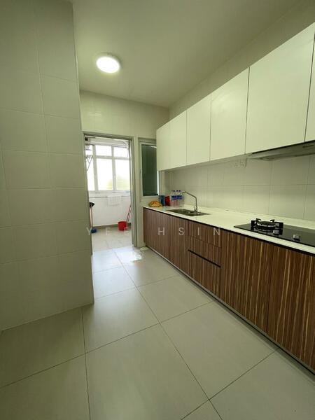 Seasons Amara Larkin - 2