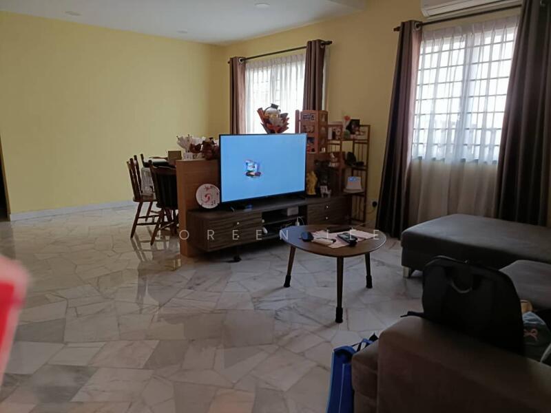 Kulai Indahpura Jalan Teratai End Lot Double Storey Terrace 22 x 70 (+8ft) - 2