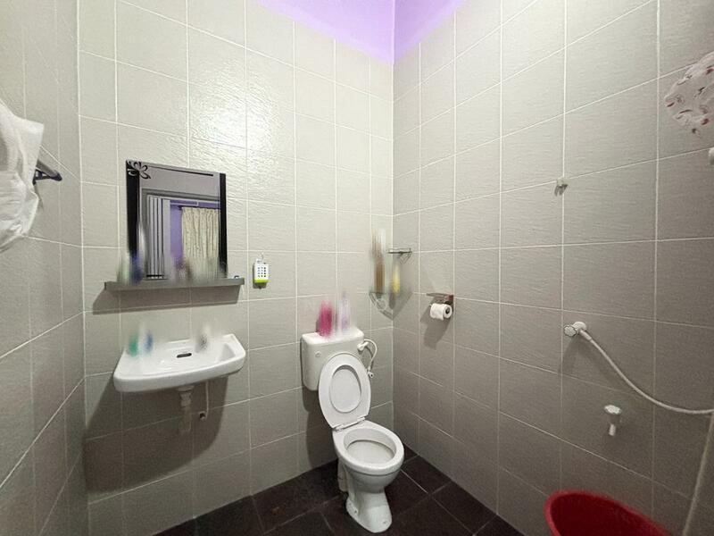 Single Storey Terrace Putera Indah Tongkang Pechah Batu Pahat - 5