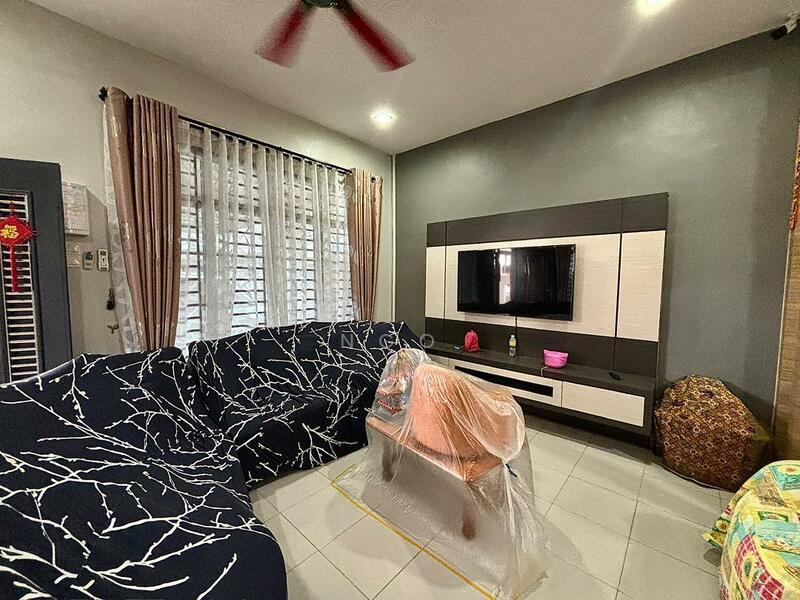 Single Storey Terrace Putera Indah Tongkang Pechah Batu Pahat - 2
