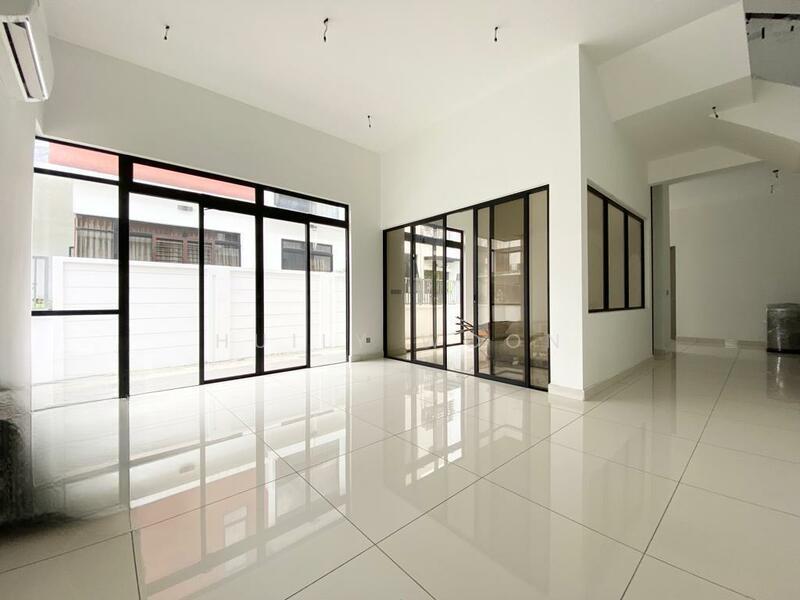 The Canal Garden South, Horizon Hills - 2