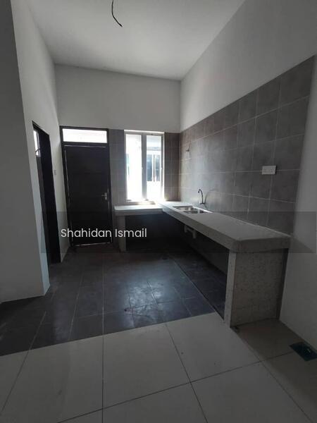 TAMAN EMAS BIDOR - 3