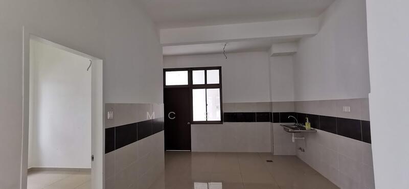 Setia Utama 1, Semi Detached House For Sale (Below Market Value) - 4