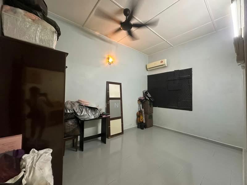 Single Storey Terrace Batu Lancang - 5