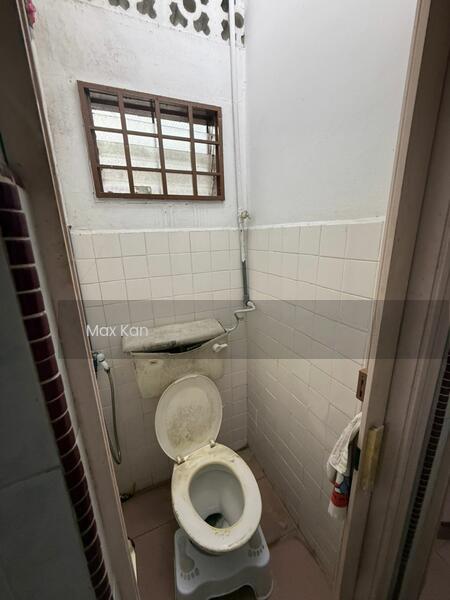 Ungku Tun aminah - 4