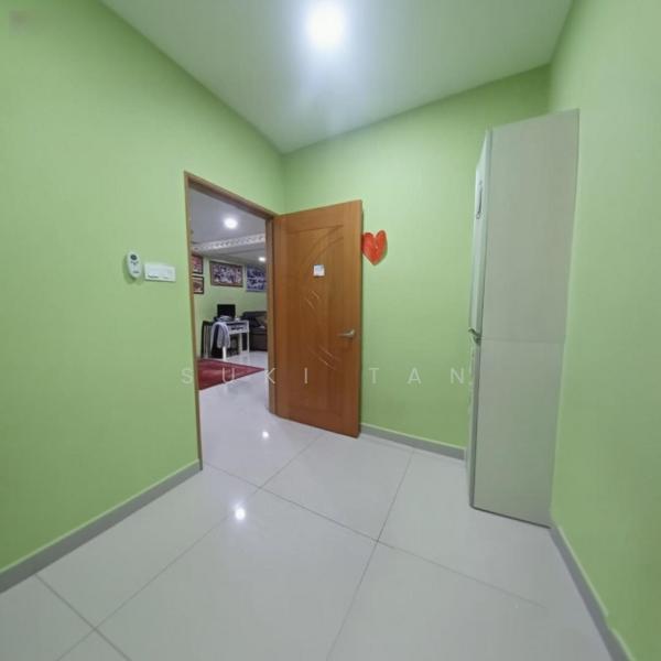 Taman Megah - 5