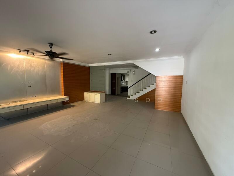 Taman Sri Putra @ Sungai Buloh, Selangor - 1