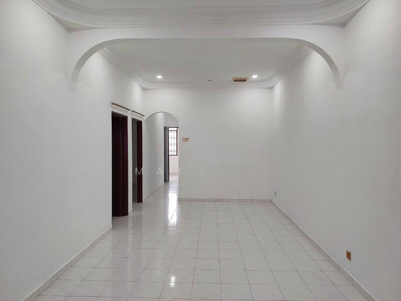 Taman Puteri Wangsa - 1