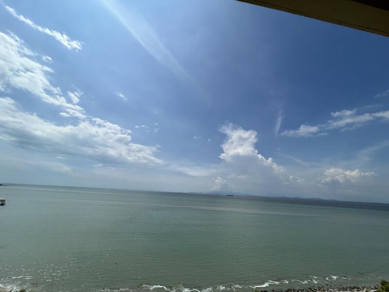 Quayside Seafront Resort Condominiums - 1