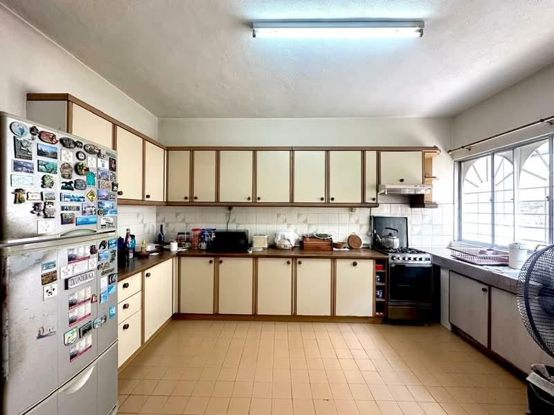 Athinahapan TTDI - 3