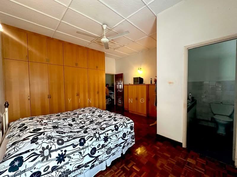 Athinahapan TTDI - 5