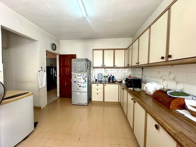 Athinahapan TTDI - 4