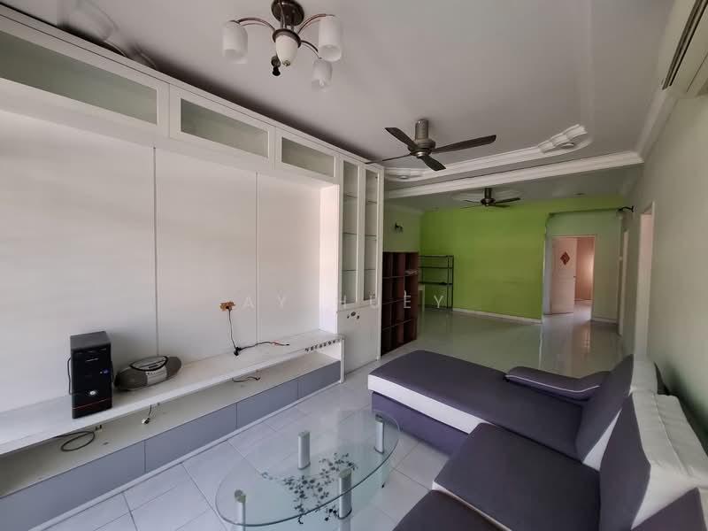 Townhouse - Upper Floor @ Lorong Kenari, Sungai Ara - 1