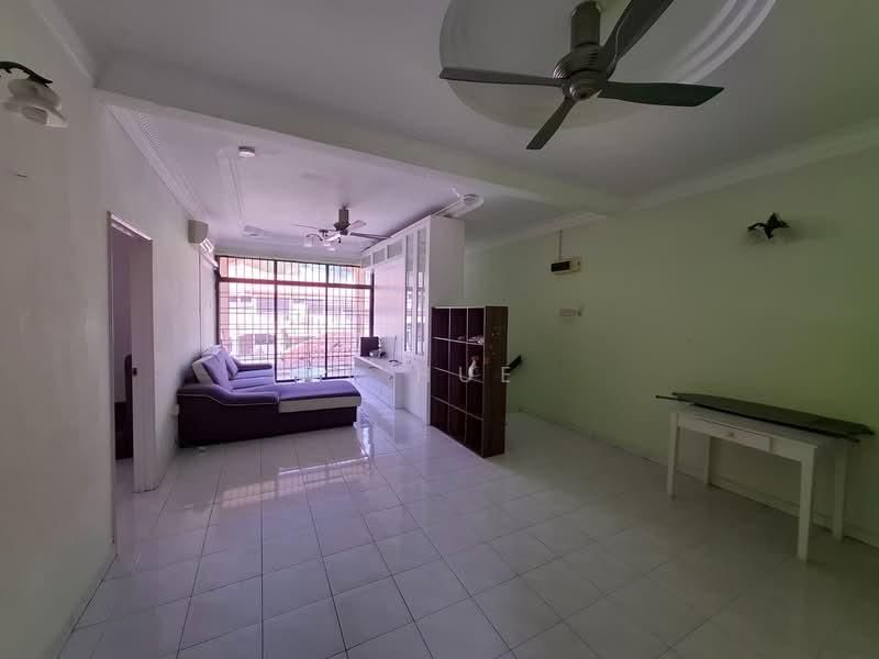 Townhouse - Upper Floor @ Lorong Kenari, Sungai Ara - 2