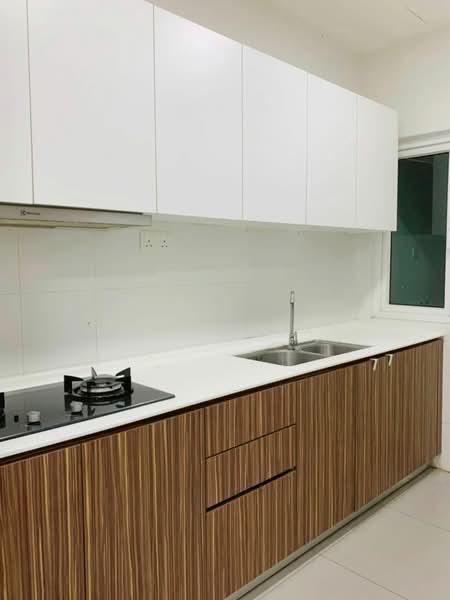 Seasons Amara Larkin - 2