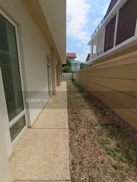 Semi-D house at Tanjong Tokong - 2