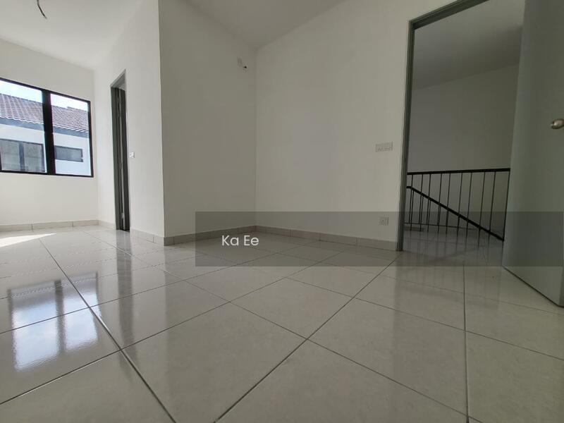 2 Storey Terrace, M Aruna, Saujana Rawang - 5