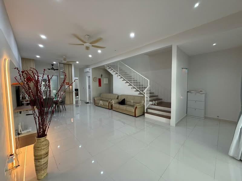 Viluxe at Aspen Vision City - 2