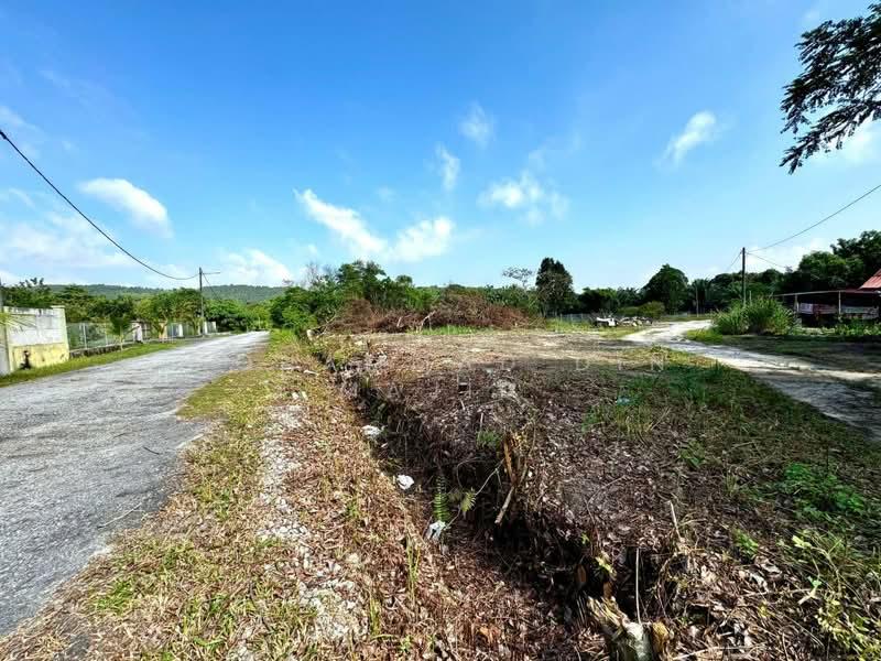 Kampung Jenderam Hulu - 5