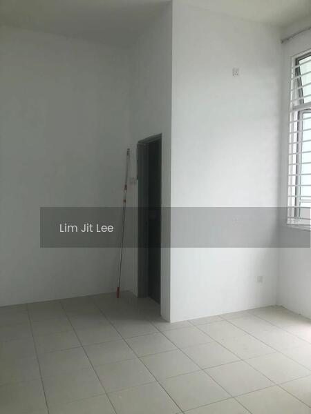 Cluster House at Bandar Saujana Putra - 1