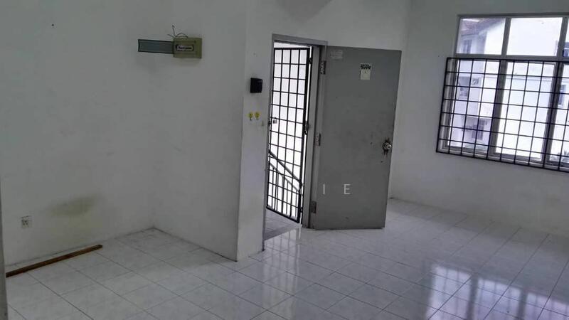 Summer Park Townhouse @ Seri Alam - 3