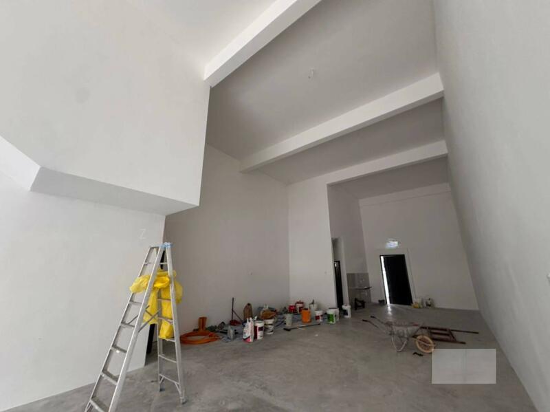 Convenient Location Brand New 2 Sty Shoplot Bandar Bukit Tinggi Klang - 2