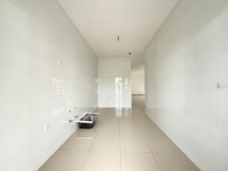 Precinct Arundina - 2