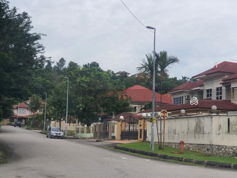 Puteri 8 - 3
