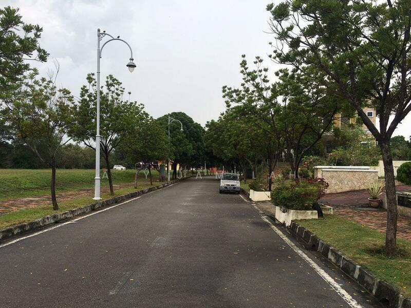 LAKE VIEW LAND (WETLAND) Precint 10, Putrajaya - 4