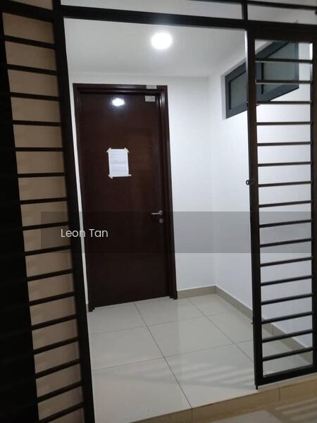 Symphony Tower (Menara Simfoni) - 2