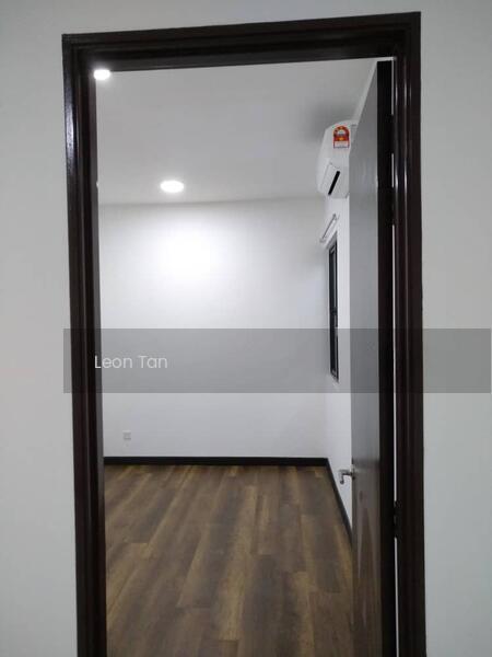 Symphony Tower (Menara Simfoni) - 4