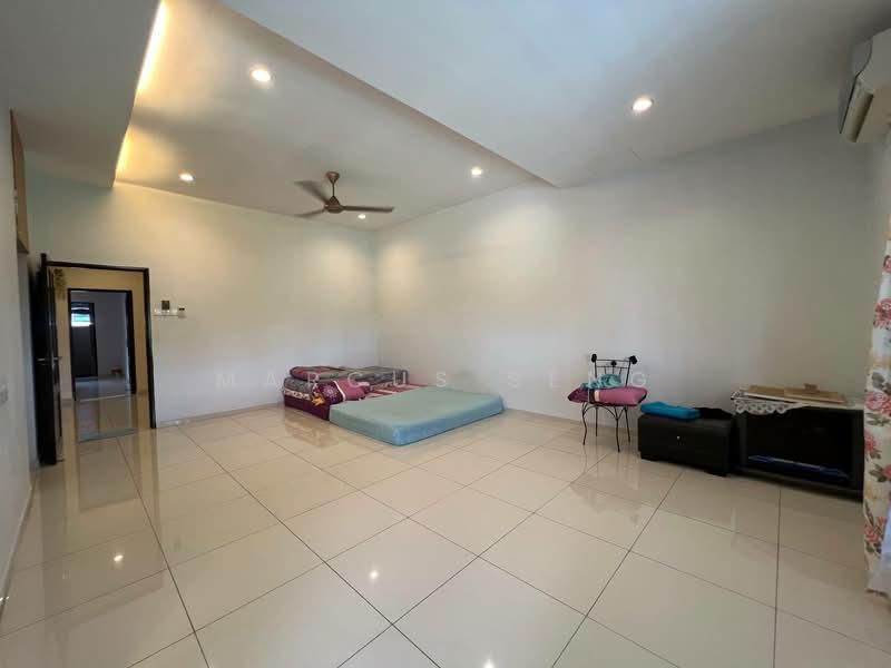 Bandar Seri Bougainvillea, Botani - 3