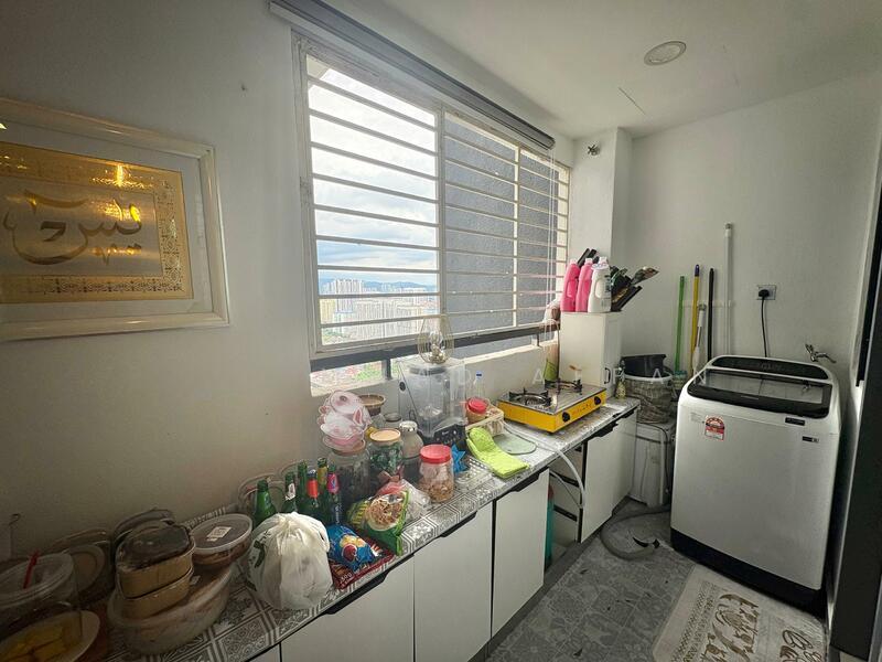 KL Traders Square - 3