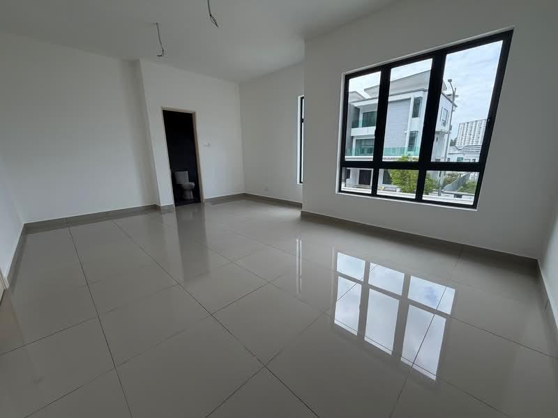 Prima Saujana - 5
