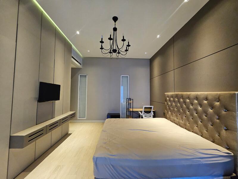 Quayside Seafront Resort Condominiums - 3