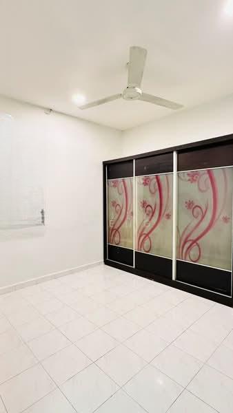 Taman Universiti - 3