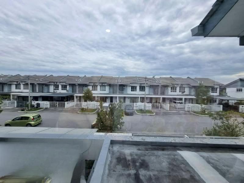 THE PALM HILLPARK - 2