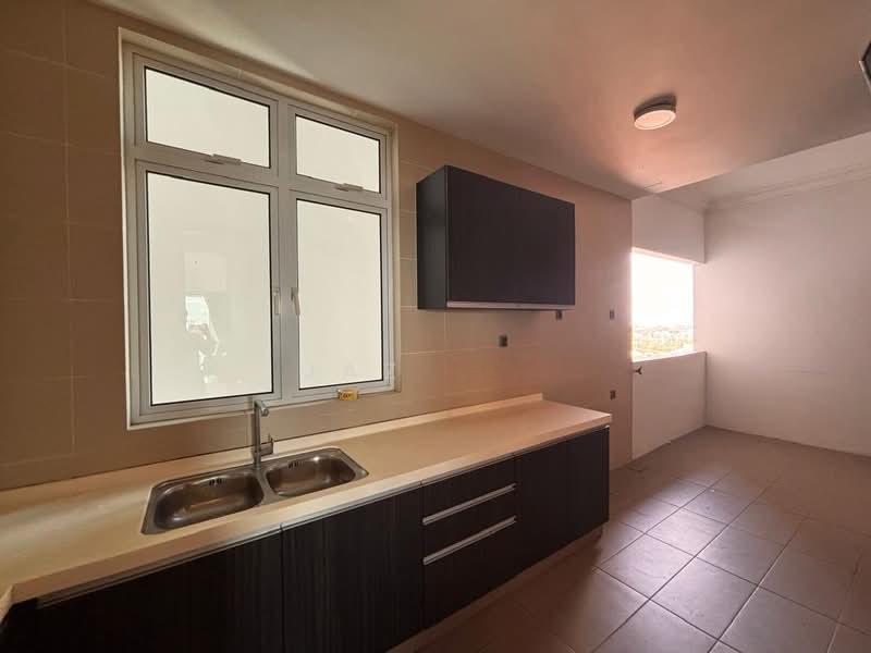 Summerscape Luxury Condominium - 5