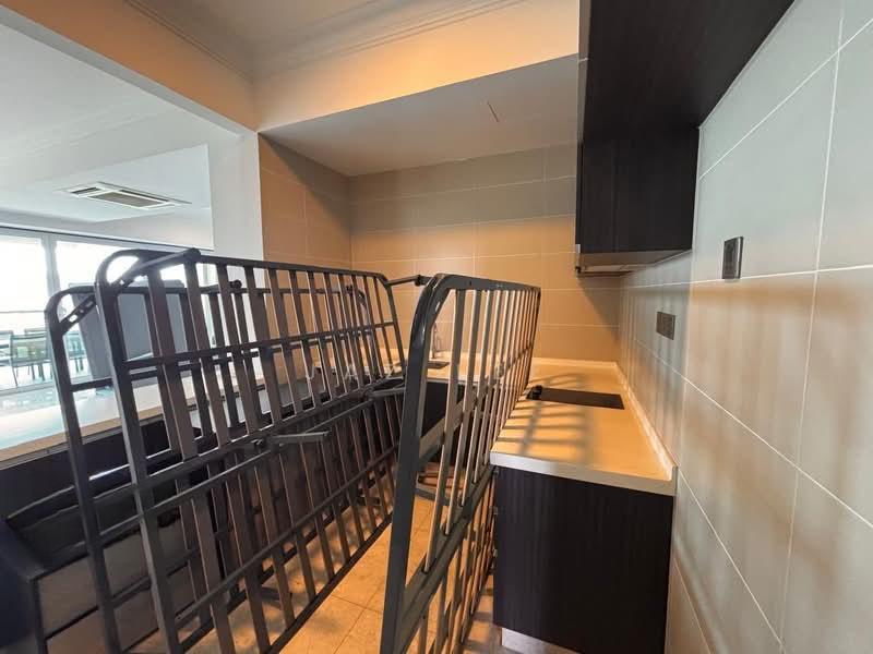 Summerscape Luxury Condominium - 4