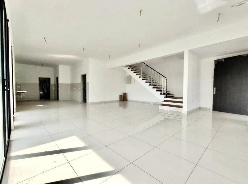 Elmina Valley 5 @ City of Elmina - 2