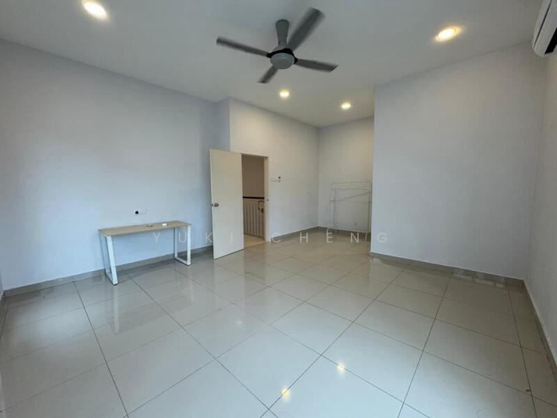 Taman Seri Austin - 5