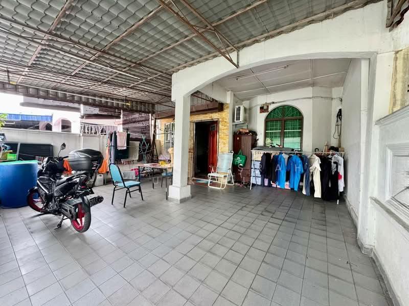 Nilai RENOVATED FREEHOLD Single Storey House Taman Desa Cempaka Nilai - 4