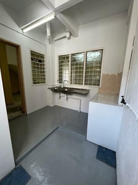 USJ 22, Subang Jaya - 4