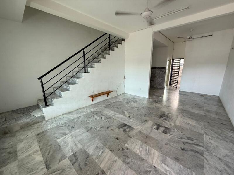 Double Storey House at Station18 - 3