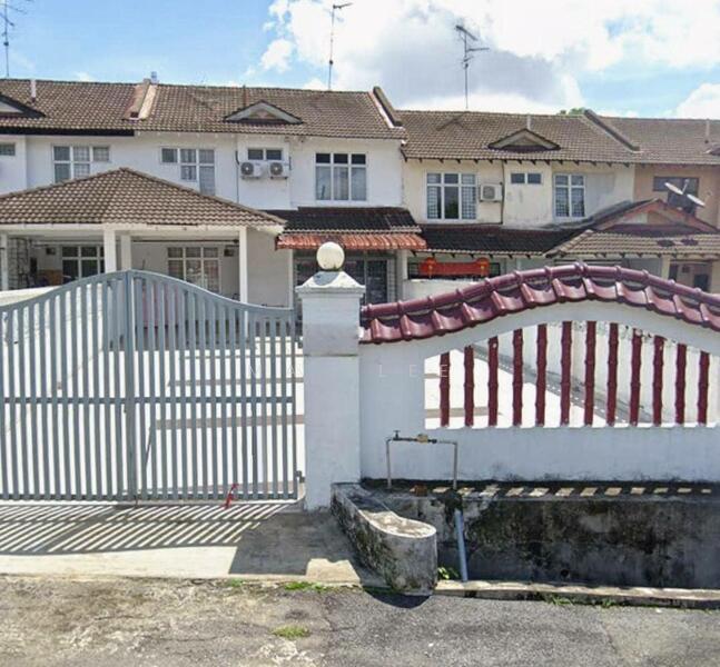 Taman Bukit Kempas - 1