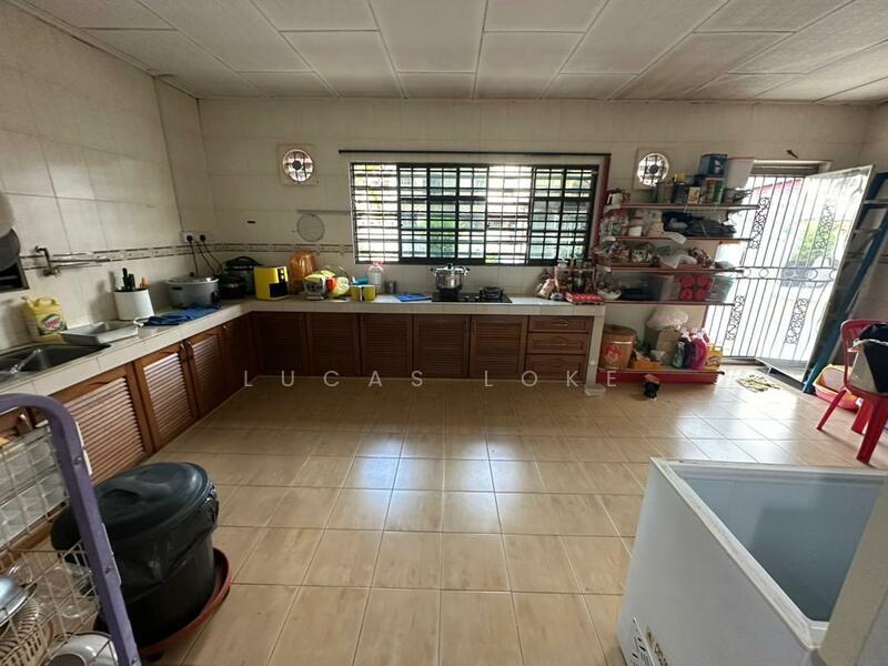 Persiaran Desa Rishah 9 - 1