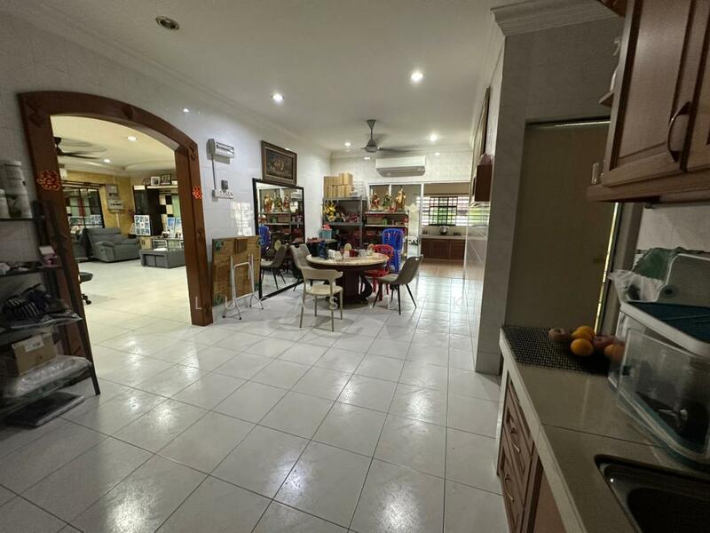 Persiaran Desa Rishah 9 - 2