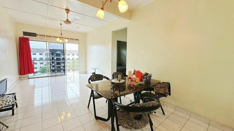 Selesa Puteri Condominium - 1