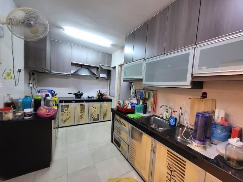 Casa Prima Condominium - 4
