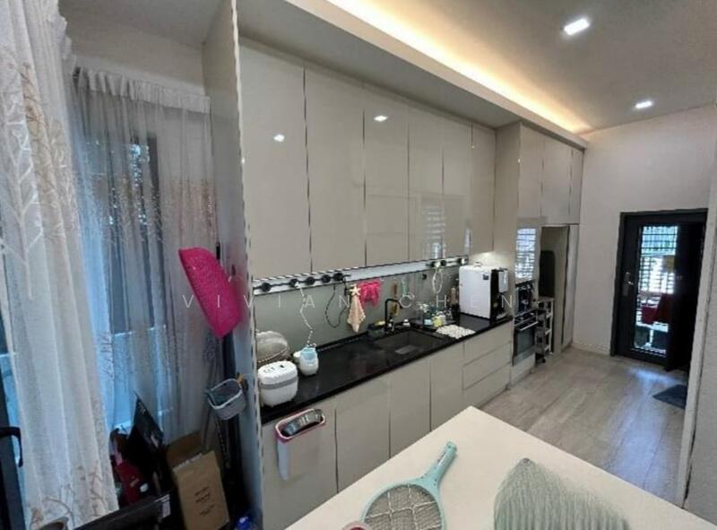 DUMALIS Residence @ 16 Sierra - 5